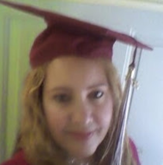 Meet your Posher, Yolanda - Picture 1 of 1